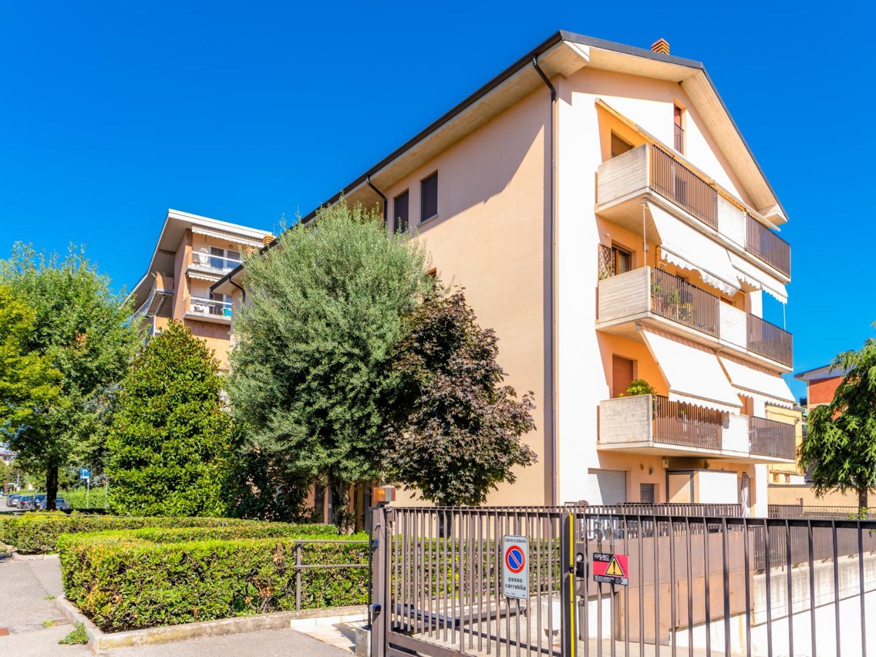 Bergamo Holidays Apartment Exterior photo